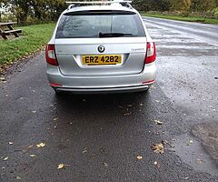 2011 Škoda Superb - Image 3/9