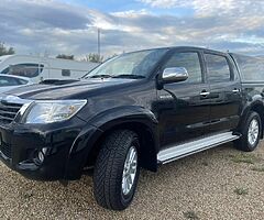 2016 Toyota Hilux - Image 4/10