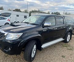 2016 Toyota Hilux - Image 5/10