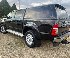 2016 Toyota Hilux - Image 6/10