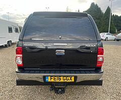2016 Toyota Hilux - Image 7/10