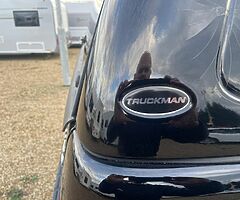 2016 Toyota Hilux - Image 9/10