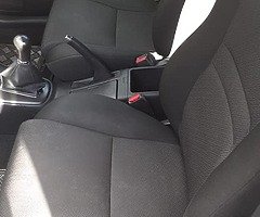 Toyota Avensis 1.6 - Image 4/10