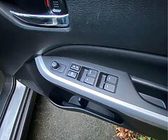 Suzuki Vitara - Image 7/8