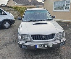 2.0 turbo petrol SUBARU  FORESTER  will sell whole jeep or will sell parts ...no catalytic converter