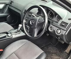 Mercedes c180 Compressor BREAKING - Image 3/4