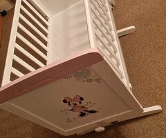 MINNIE MOUSE CRIB SWING - Image 5/5