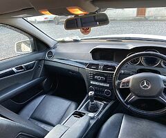 2013 Mercedes Benz - Image 7/9