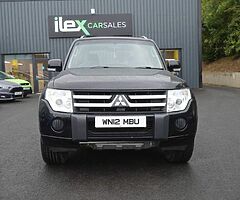 2012 Mitsubishi Shogun - Image 10/10