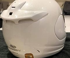 ARAI DIAMOND WHITE CHASER-V HELMET
SIZE MED (57)