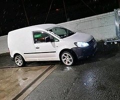 Vw caddy 1.6 tdi READ THE AD