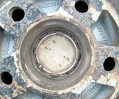 4 Alloy wheels 18 
 audi A6 a4 vw etc - Image 3/5