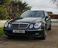 Mercedes e200 facelift black edition 2006 - Image 5/10