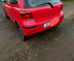 Toyota yaris 03