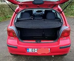 Toyota yaris 03