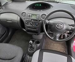 Toyota yaris 03 - Image 6/10