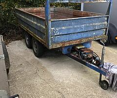 Electric Tipper trailer .