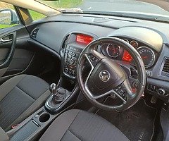 Opel Astra 1.3 Cdti Diesel - Image 4/7