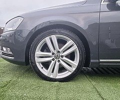 2013 VW PASSAT HIGHLINE 1.6 TDI 6 SPEED - Image 6/10