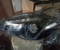 All projacter lights available - Image 3/5