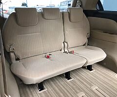 2015 Toyota Estima  2.5 Petrol/Hybrid 8 Seater - Image 7/10