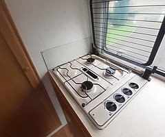 Two berth caravan - Image 5/10