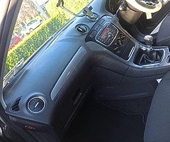 Ford Mondeo Saloon