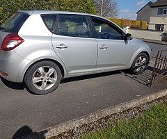 11Kia ceed