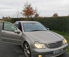 Mercedes C220 Automatic - Image 7/7