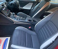2016 Lexus IS 300 - Image 8/10