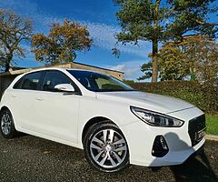 2018 Hyundai i30 SE NAV 1.6 CRDI, ONE OWNER - Image 3/10
