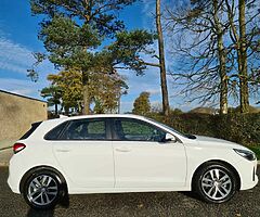 2018 Hyundai i30 SE NAV 1.6 CRDI, ONE OWNER - Image 5/10