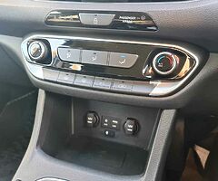 2018 Hyundai i30 SE NAV 1.6 CRDI, ONE OWNER - Image 9/10