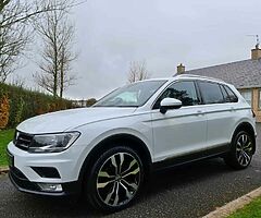 2016 Volkswagen Tiguan SE Nav 4motion DSG Auto - Image 5/10