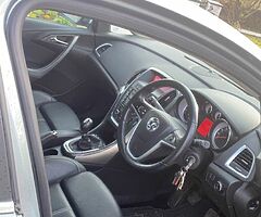 Vauxhall Astra 2.0 CDTI ELITE manual - Image 5/9