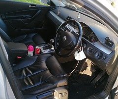 Vw Passat Highline 2.0 Tdi very low mileage 126500km Automatic. - Image 8/10