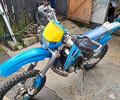 2002 TM En 300 - Image 3/3