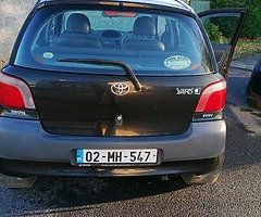 TOYOTA YARIS 1.0 LT
2002