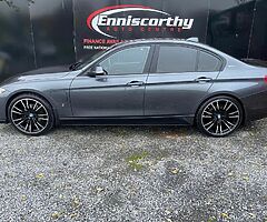 2017 bmw 330e hybrid - Image 3/10
