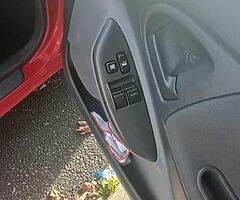 for sale toyota yaris - Image 8/10
