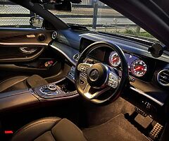 Mercedes Benz E220d AMG - Image 4/10