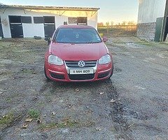 VW Jetta 1.6 Breaking
