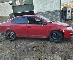 VW Jetta 1.6 Breaking - Image 4/5