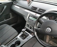 Volkswagen Passat BlueMotion - Image 7/10