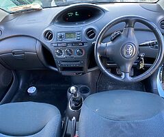 Toyota Yaris05 nct 01/23 tax 02/22