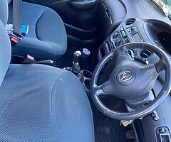 Toyota Yaris05 nct 01/23 tax 02/22 - Image 4/9
