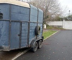 HUNTER DOUBLE HORSE BOX €550 - Image 9/9