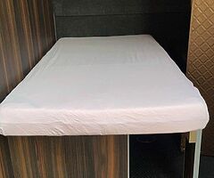 2009 Mercedes  Sprinter - Image 3/10