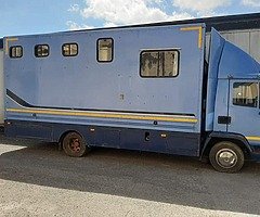 Horse truck - Image 4/10