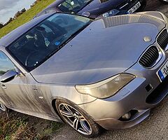04 BMW 520i SE